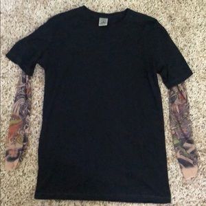 Shirt with tattoo sleeves